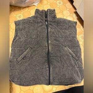 Pink Lily Gray Quilted Zip-Up Vest